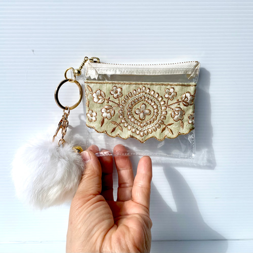 インド刺繍リボンクリアポーチ❣️キーホルダー キーケース sari28
