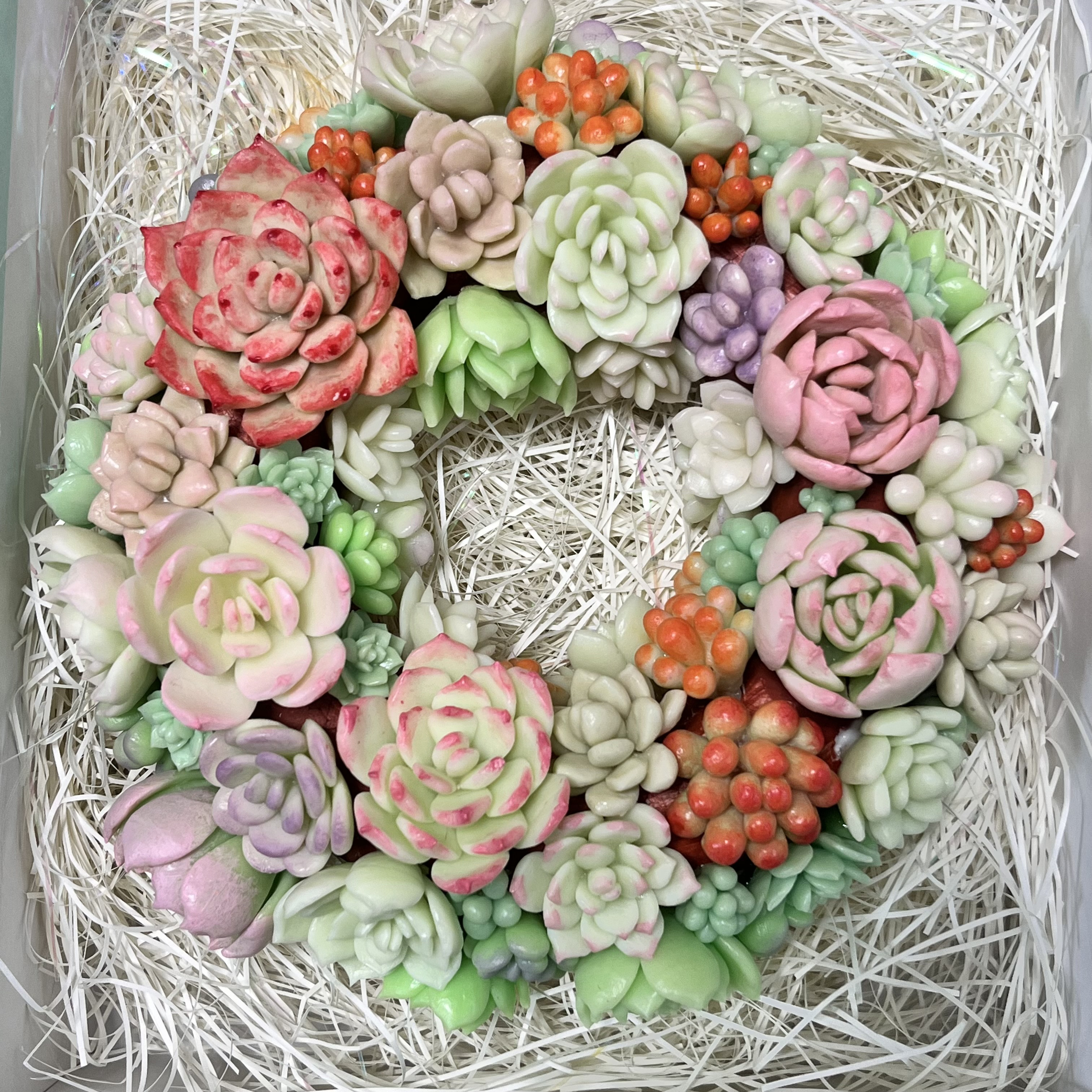 多肉植物の寄せ植えリース（樹脂粘土）