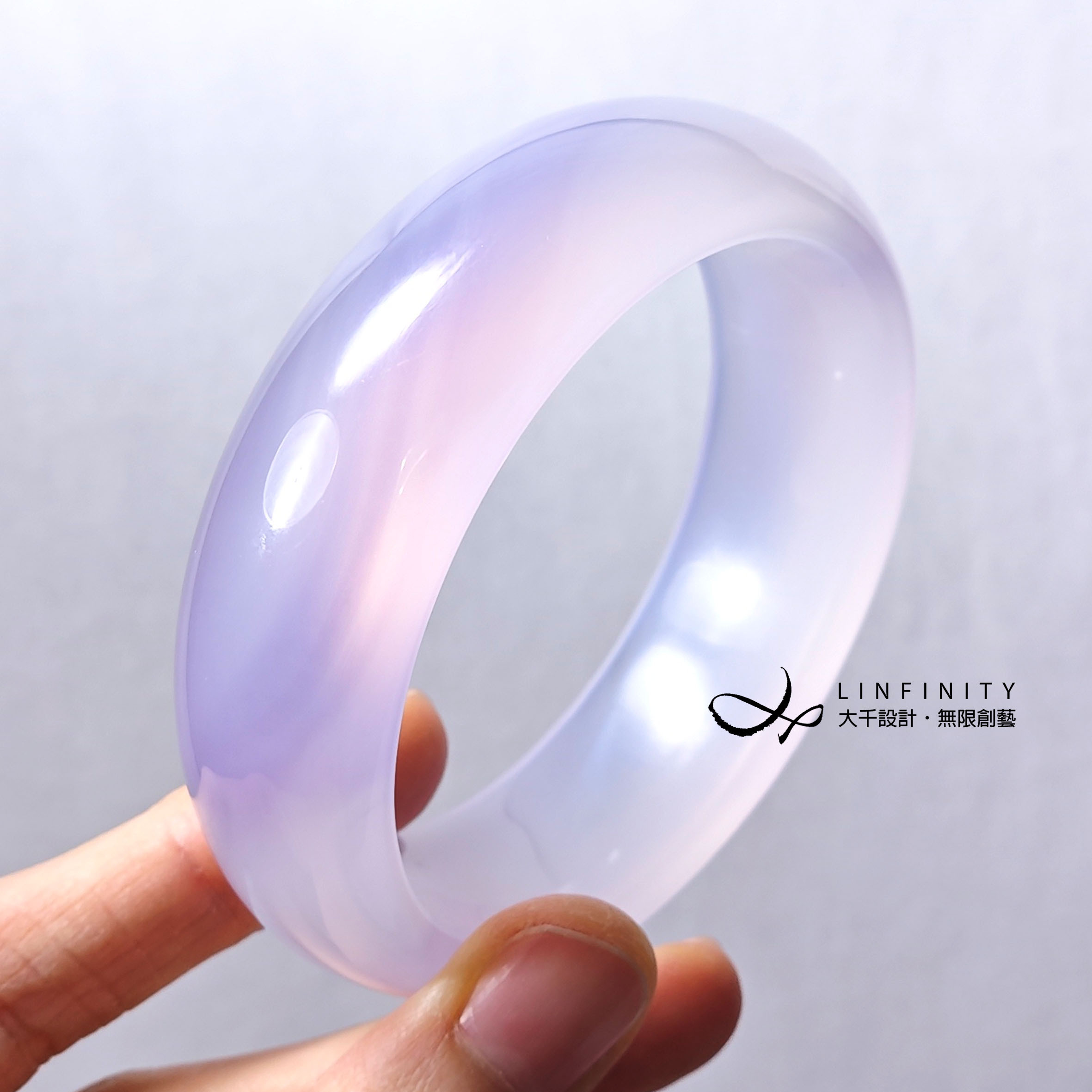 ✦❀ 春節おめでとう | 宝石 50% オフ ❀✦ 最高級天然アイスホワイト翡翠と紫がかった瑪瑙、完璧な幅広バングル、長さ19c