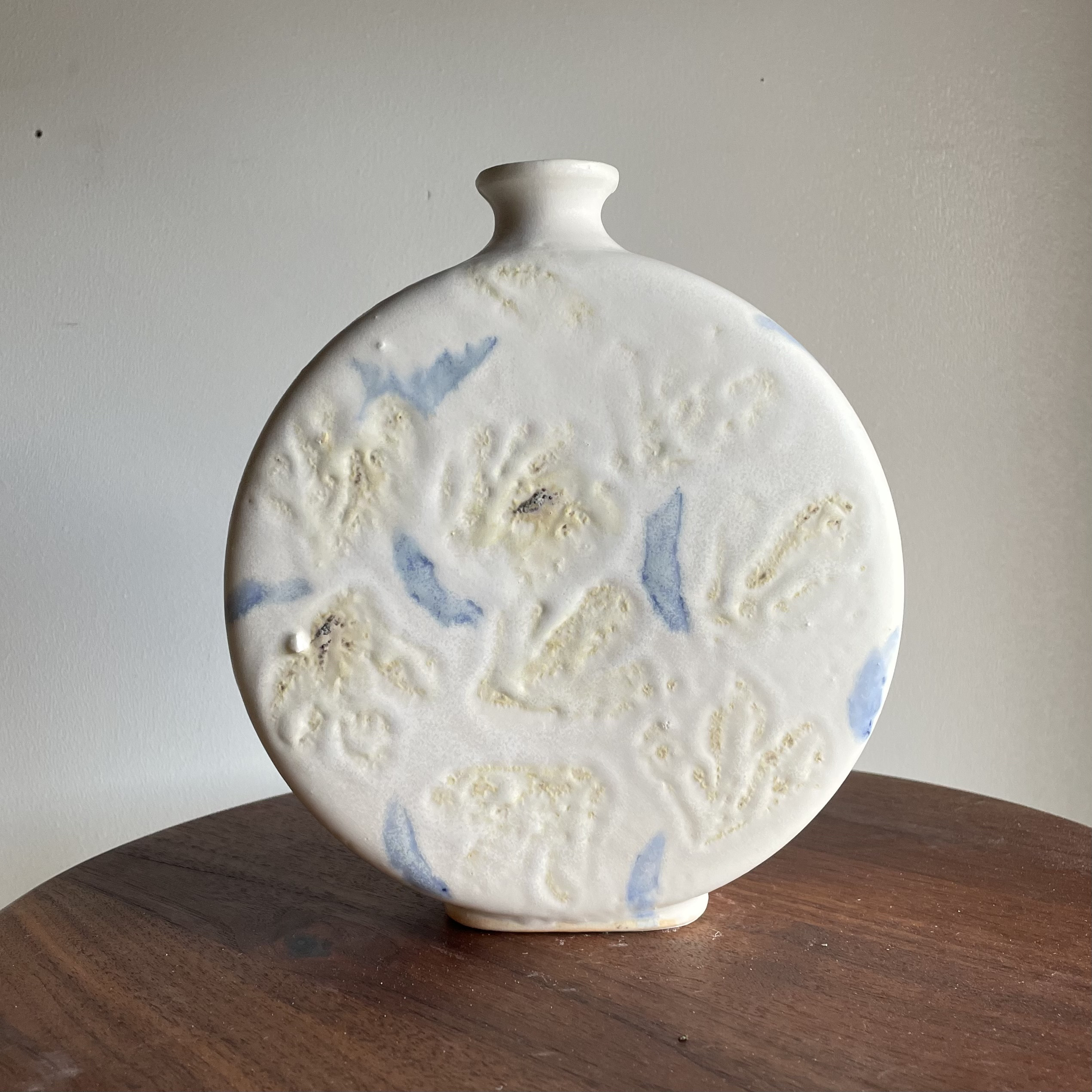 扁壺　空に舞う花々　花瓶　プレゼントにも　花器　壺