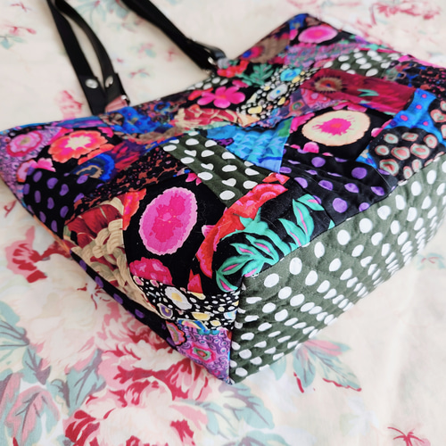 一点限定】ケイフファセット＊クレイジーキルトのショルダーバッグ