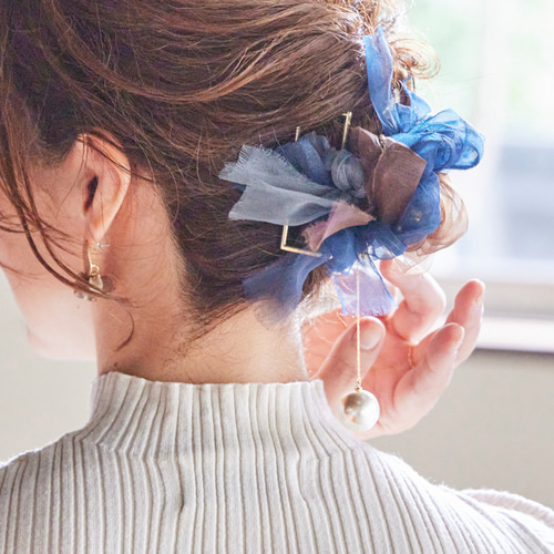 パールとりはずしOK！咲き編みバンスクリップ｜アズーロ ヘアクリップ