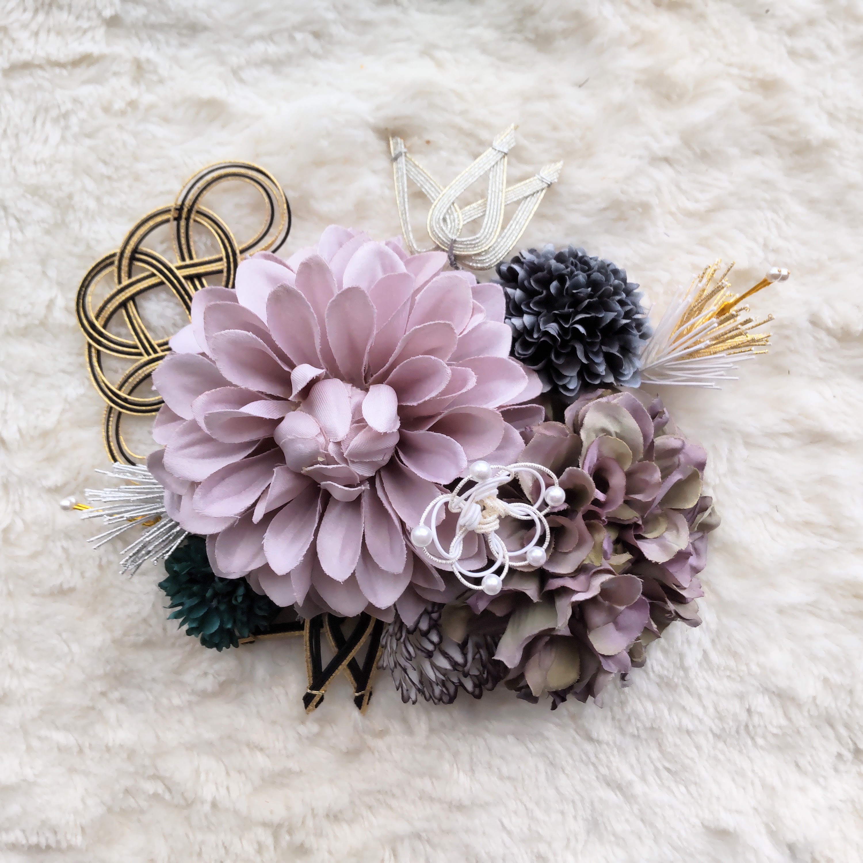 造花髪飾り　グレー系ダリア　マム