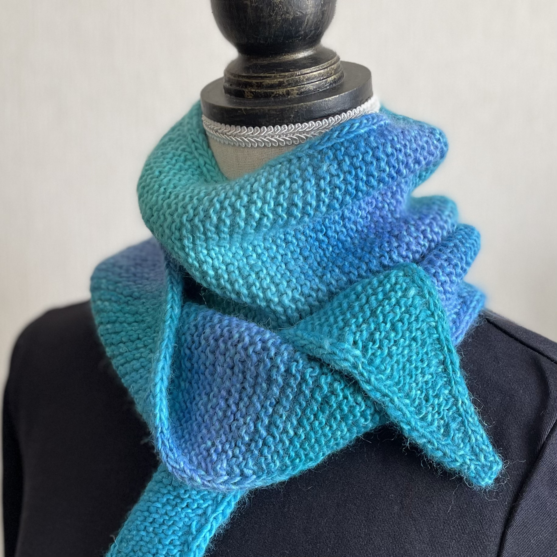 柔らかロングマフラー グラデーションカラー ブルー