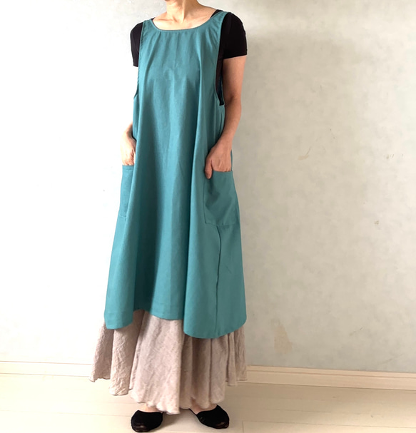 艶やかブルーグリーン✴︎そのままお出かけOK！ワンピース仕立ての2wayエプロン 14枚目の画像