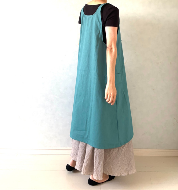 艶やかブルーグリーン✴︎そのままお出かけOK！ワンピース仕立ての2wayエプロン 12枚目の画像