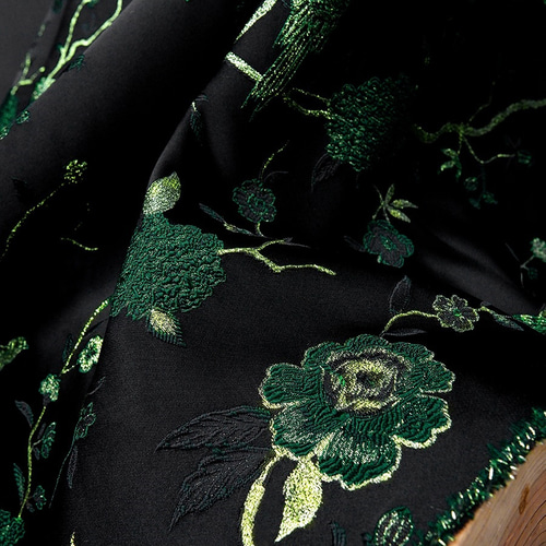 上品 金糸刺繍生地 黒緑 鳥花柄ジャカード織りの生地☆生地幅約