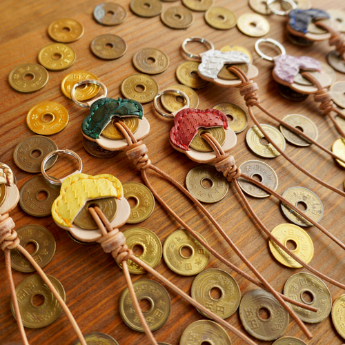 運気爆上げ⤴️2025年の干支【巳年】蛇の革を使った、5円＝ご縁