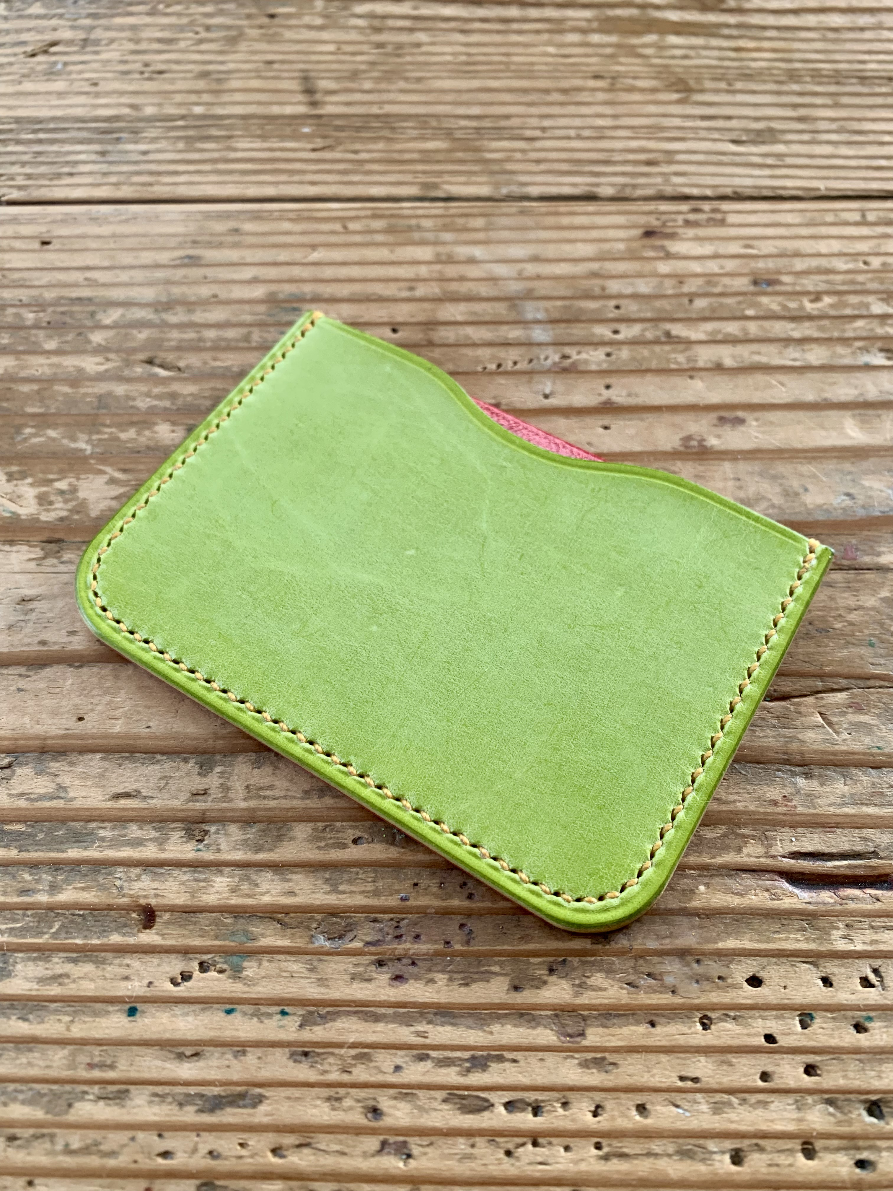 手縫いで創った革のシンプルパスケース『Macaron - Momo - Topolino 454』