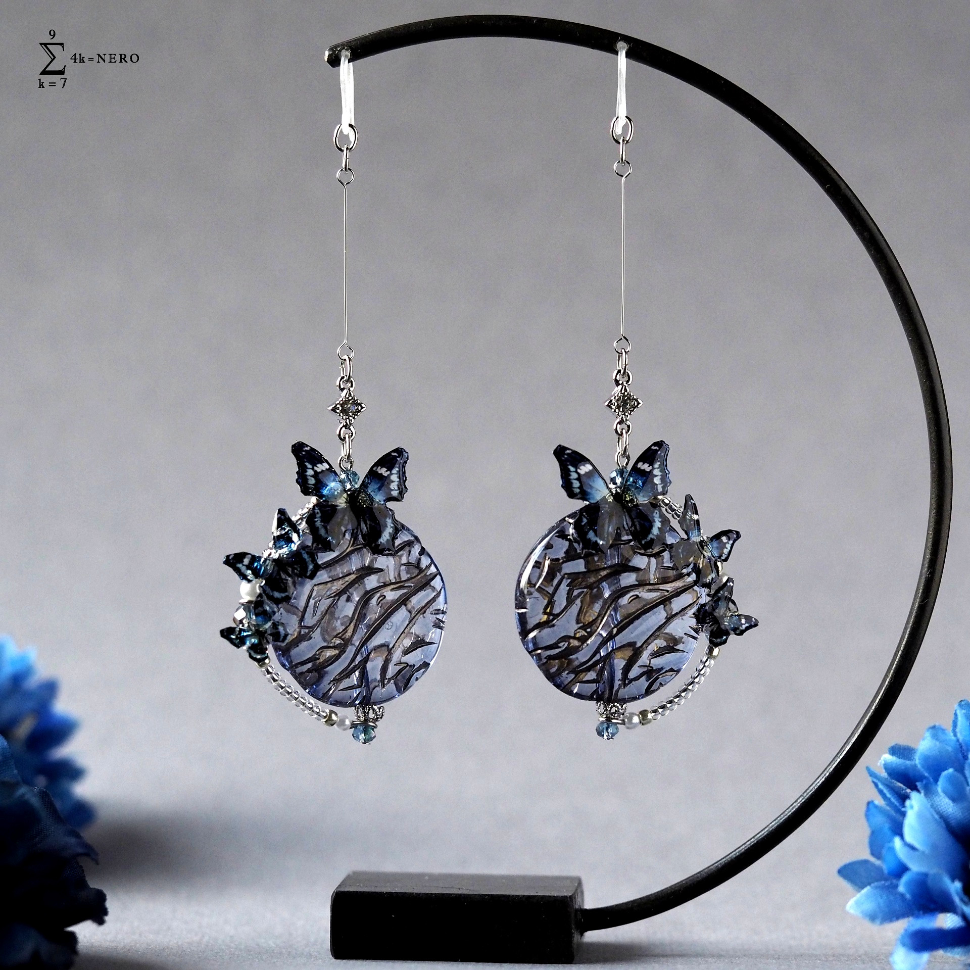 【一点物】耳飾り 仄暗い漣と蝶々の空中ブランコ イヤリング/ピアス