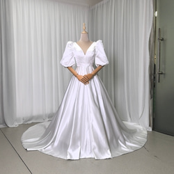 送料無料！ウェディングドレス スレンダーライン Vネックドレス 姫袖