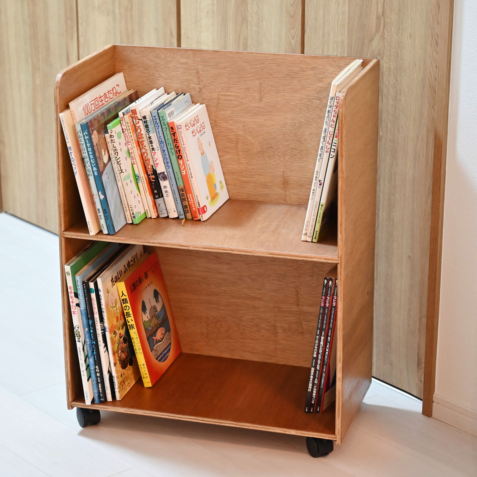本棚　絵本ラック　マガジンラック　お好みサイズ　キャスター付き　オーダー製作