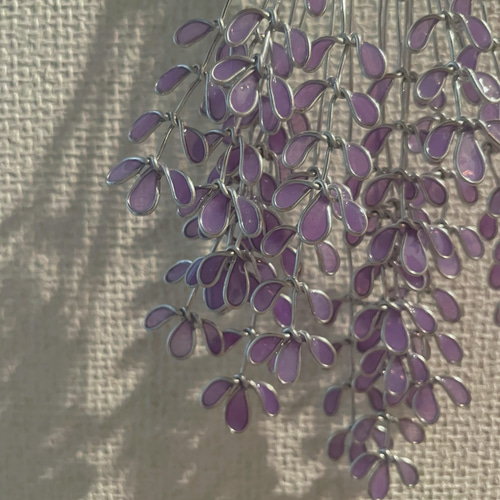 まさページ ラベンダー色の藤の花の壁飾り　ワイヤークラフト　ワイヤーアート 一番人気物 まさ様専用ページ ワイヤー ラベンダー色の藤の花の