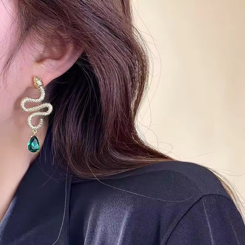 A*a様 【2025新作・新品】スワロフスキー YGPL スネークピアス A*a様