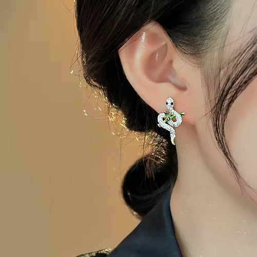2025年干支♡蛇アクセサリーまとめて発売！snakeスネークピアス