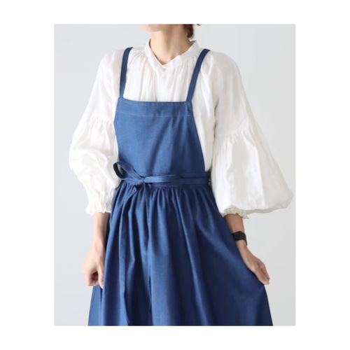 岡山児島デニムで仕立てた、ギャザーたっぷりエプロン／ライトオンス