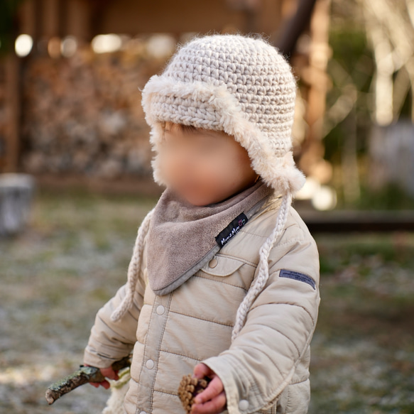 フライトキャップ 耳当て付き帽子 アイボリー ニット帽 