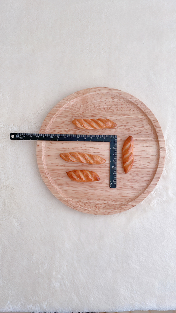 バゲット　本物のパンで作ったミニチュアパン 2枚目の画像