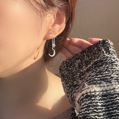 S925製◇ 月と星のチェーンイヤリング 月 星 ビジュー チェーン