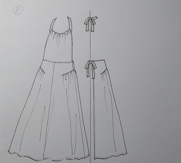 一味違うお洒落リネンエプロン／柔らかなハーフリネンで魅せる、サイドギャザーデザインエプロン／ブラック 2枚目の画像