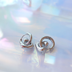 甜美又酷炫！人氣系列【2way】316L/心型銀環（耳環） 第4張的照片