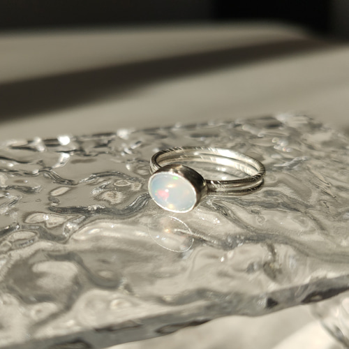 一点物】13号 大粒オパールの繊細シルバーリング シルバー925 SV925 石