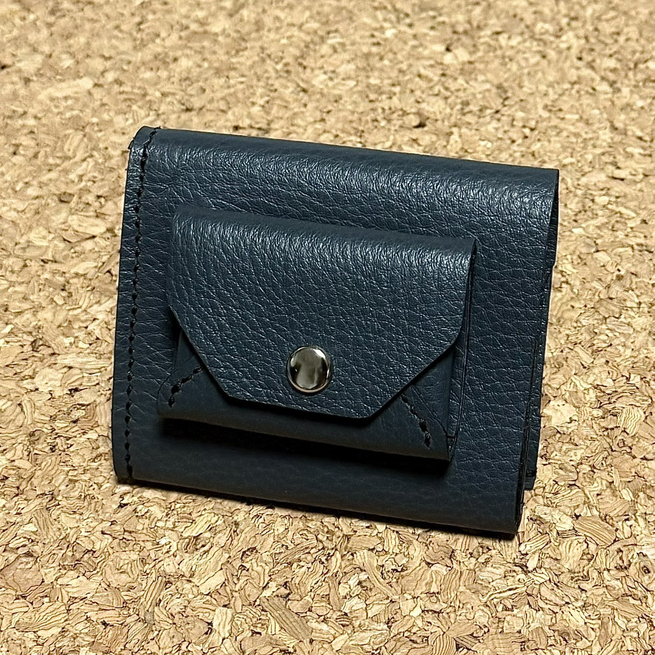 一点限り！丁寧に仕上げた三つ折りミニウォレット