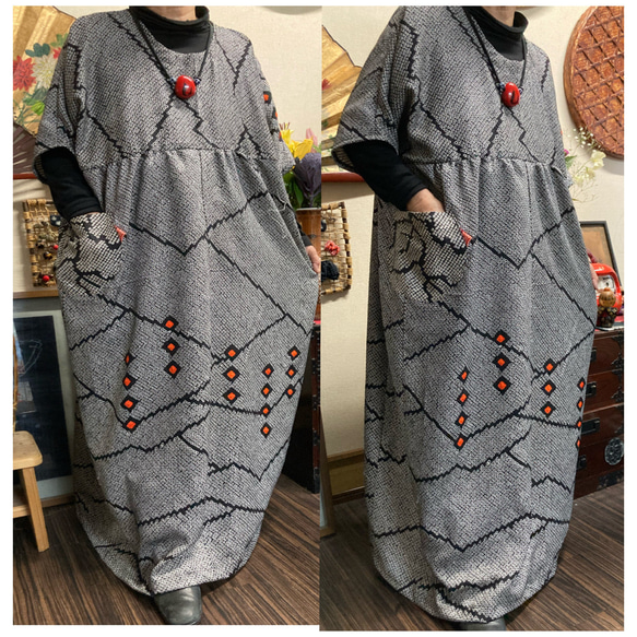 黒い刺繍入りロングワンピース着物リメイク絞り柄 