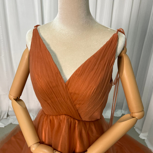 送料無料！カラードレス テラコッタ色 ソフトチュール キャミソール V  