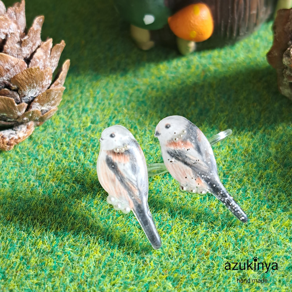 受注生産】【片耳】耳にとまったシマエナガさんイヤーカフ イヤリング