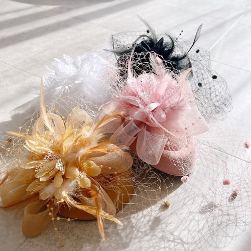 105 お花&リボン＆蝶々トークハット 成人式カクテル帽 卒業式 ヘッドドレス 105 お花&リボン＆蝶々トークハット 成人式カクテル帽 卒業式 ヘッドドレス