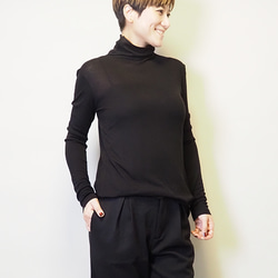 再販新作2025❤︎程よいシアー感タートルネックロングスリーブカットソーT（ブラック）25004BKF 11枚目の画像