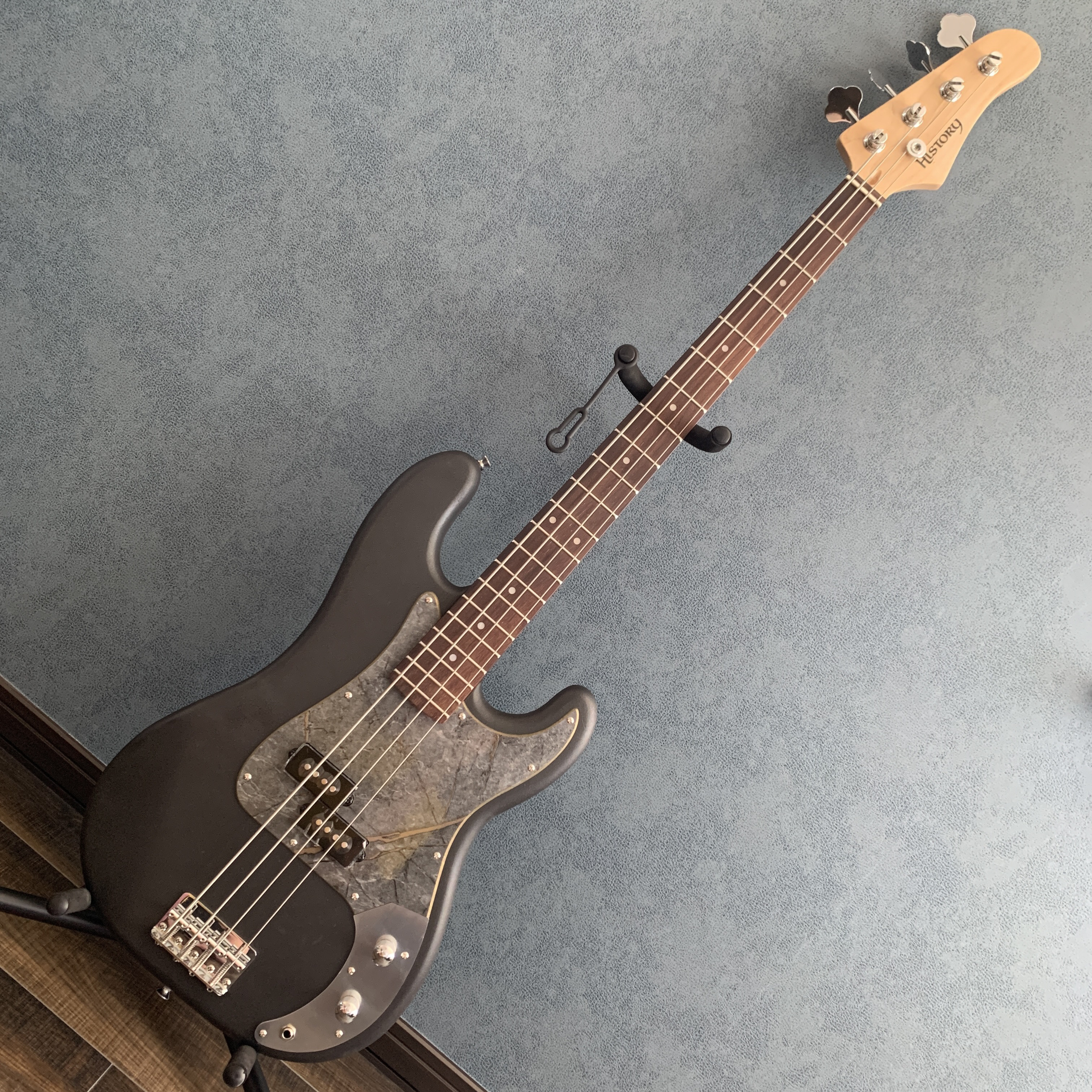 エレキベース ノーブランド カスタムラップペイント