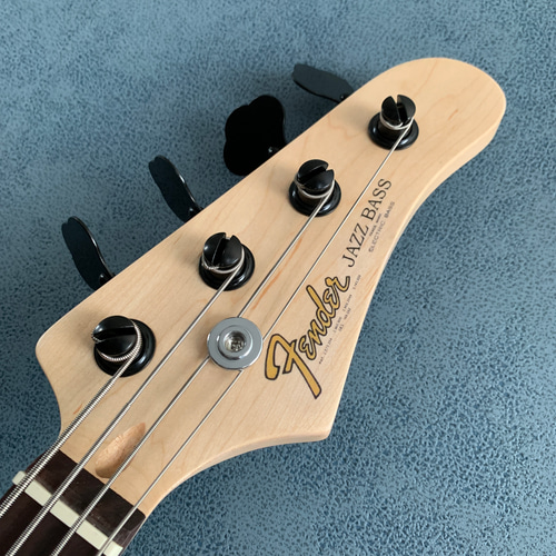 即納　送料無料　エレキベース　自作　アイアン塗装　リメイク　フェンダー風 送料無料 エレキベース 自作 アイアン塗装 リメイク新品から制作