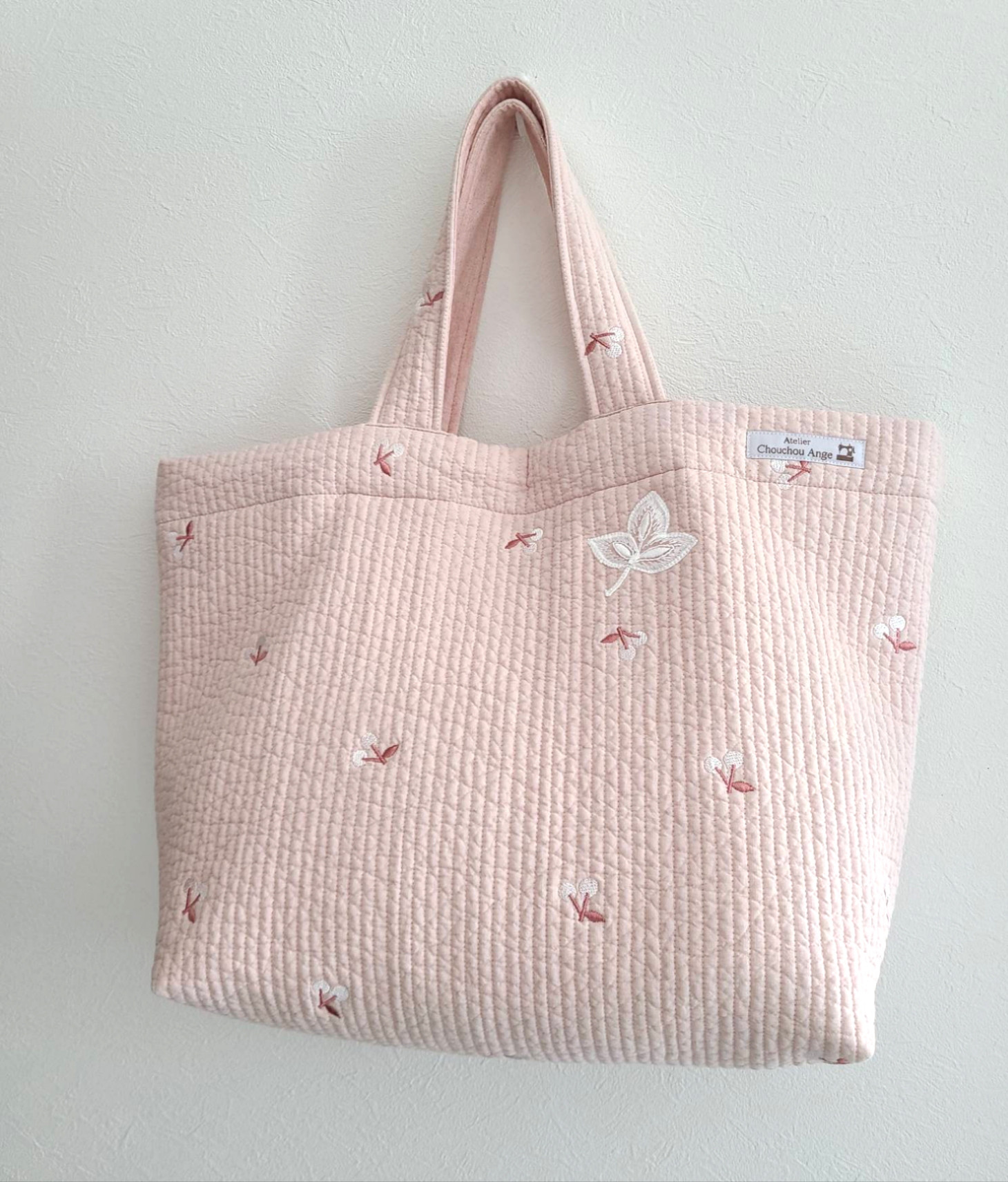 ヌビ トートバッグ 大容量 マザーズバッグ チェリー刺繍 ピンク ヌビトート マザーズバッグ チェリー刺繍 ピンク トートバッグ