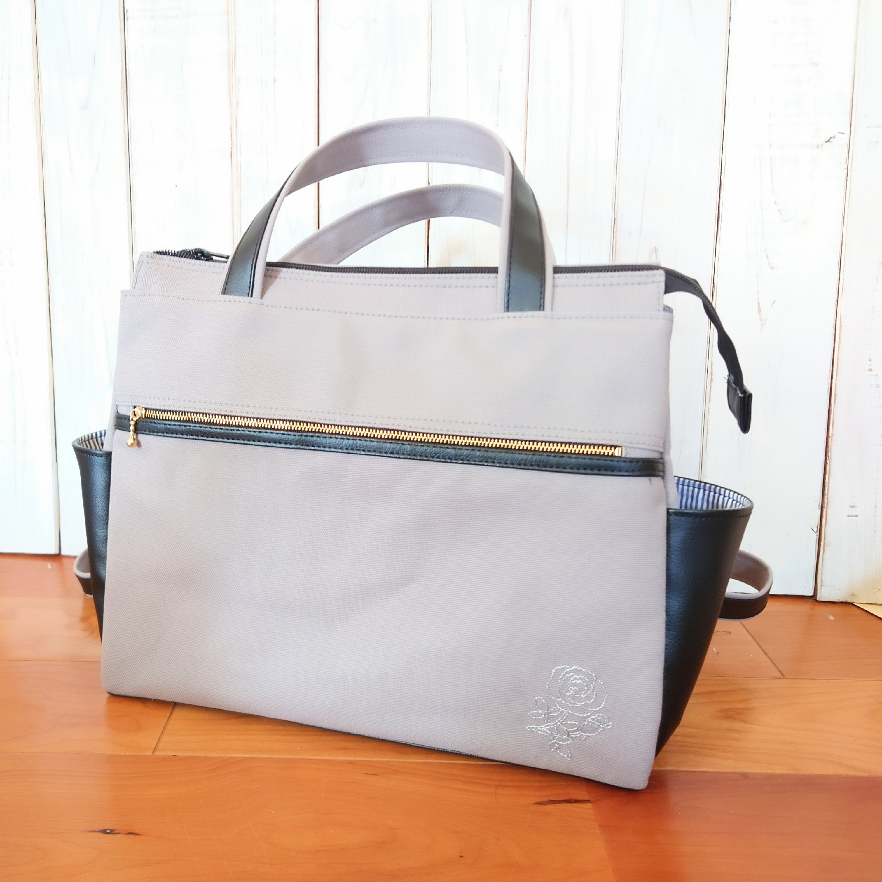 (軽量)グレー帆布と黒の合皮の四角いリュック3typeB(横型）（3way）（受注製作)