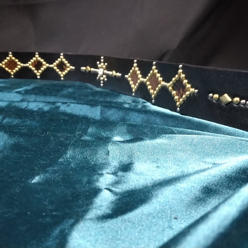 栃木レザー ダイヤ柄インレイスタッズベルト ブラック その他