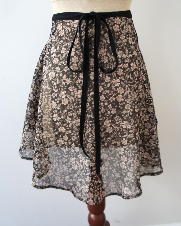 バレエ　ラップスカート[エッチングフラワー・ブラック51-107] L167etchingflower Black 5枚目の画像