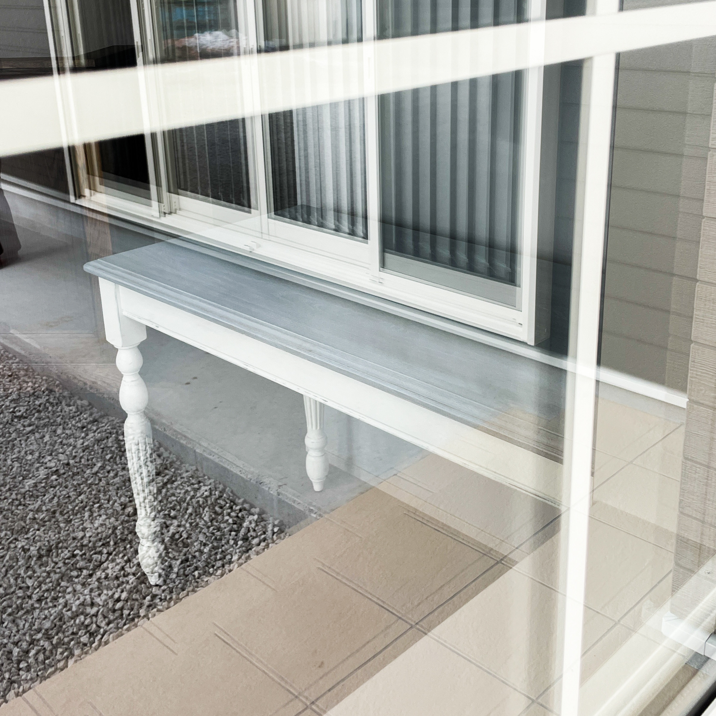 シャビーシックなダイニングテーブル ろくろ足stripe 輸入住宅向け 店舗向け フランスアンティーク調テーブル