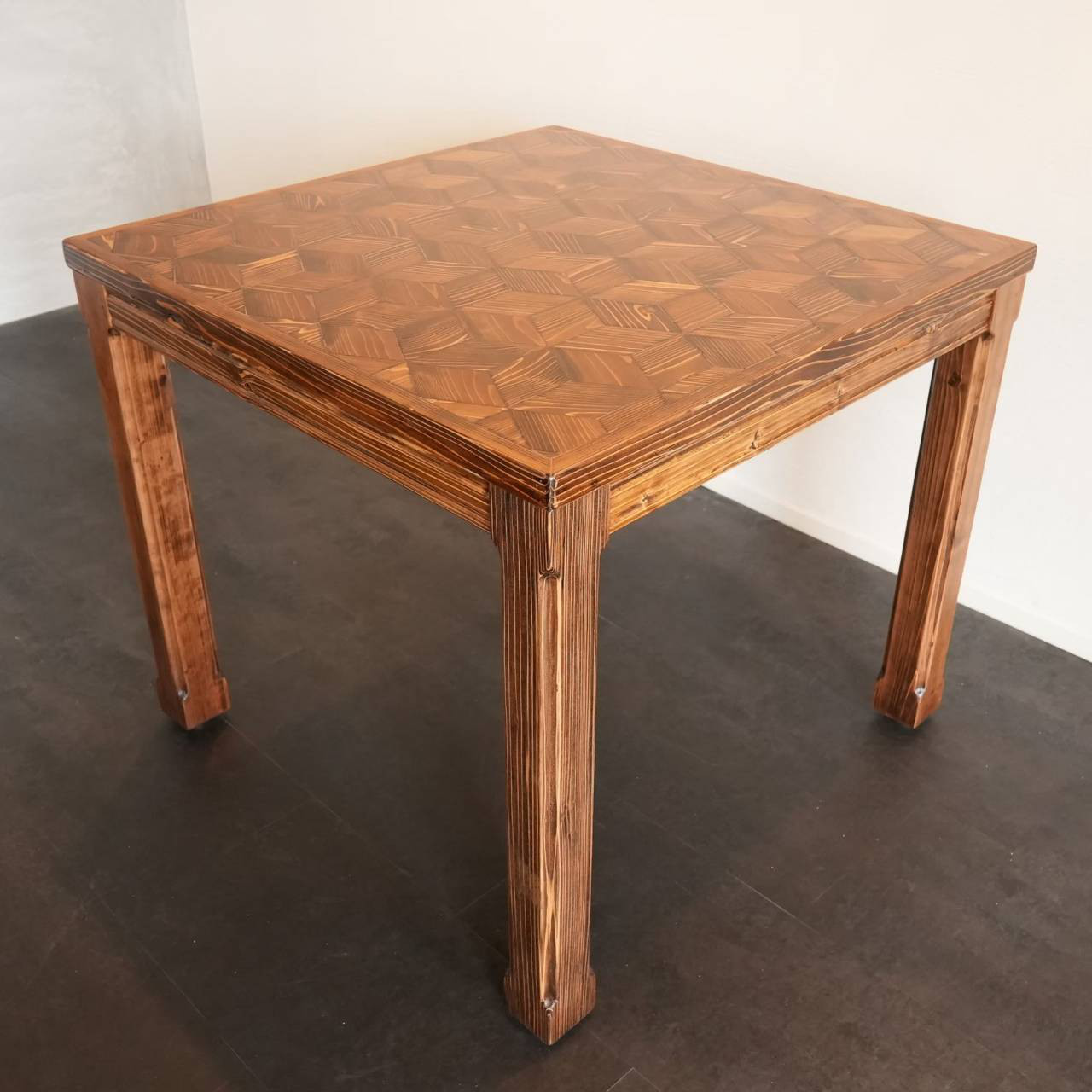 パーケットリーテーブル【寄せ木ヘキサゴン】カフェ・ダイニングテーブル　840×840×700 サイズオーダー可能