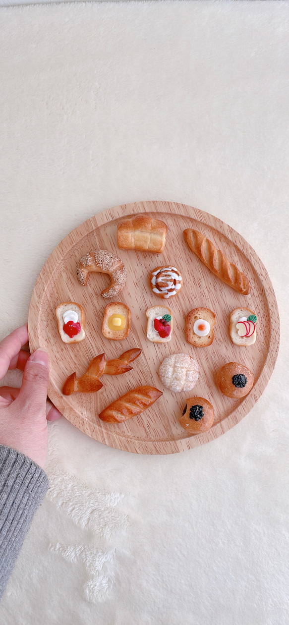 あんぱん　本物のパンで作ったミニチュアパン 5枚目の画像