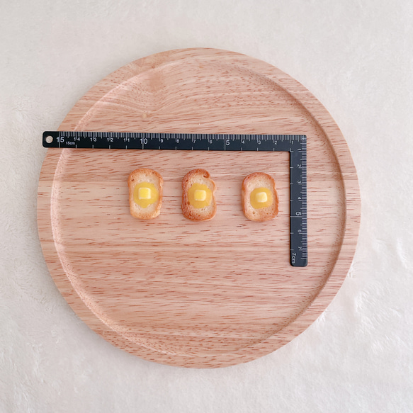 バタートースト　本物のパンで作ったミニチュアパン 3枚目の画像