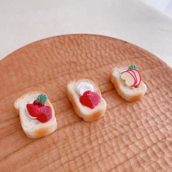 りんごトースト　本物のパンで作ったミニチュアパン 6枚目の画像