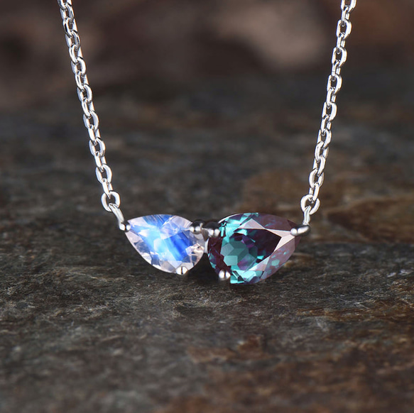 6月の誕生石 天然ブルームーンストーンネックレス カラーチェンジ