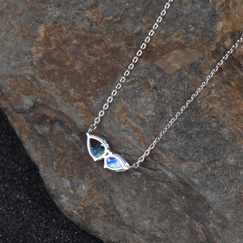 6月の誕生石 天然ブルームーンストーンネックレス カラーチェンジ