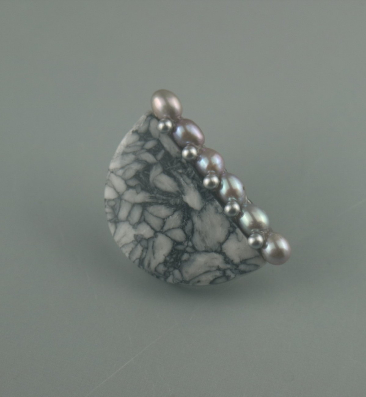 優しいモノトーン