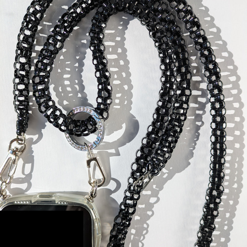 軽くてキラキラ⭐️スマホショルダーストラップ【エナメルブラック