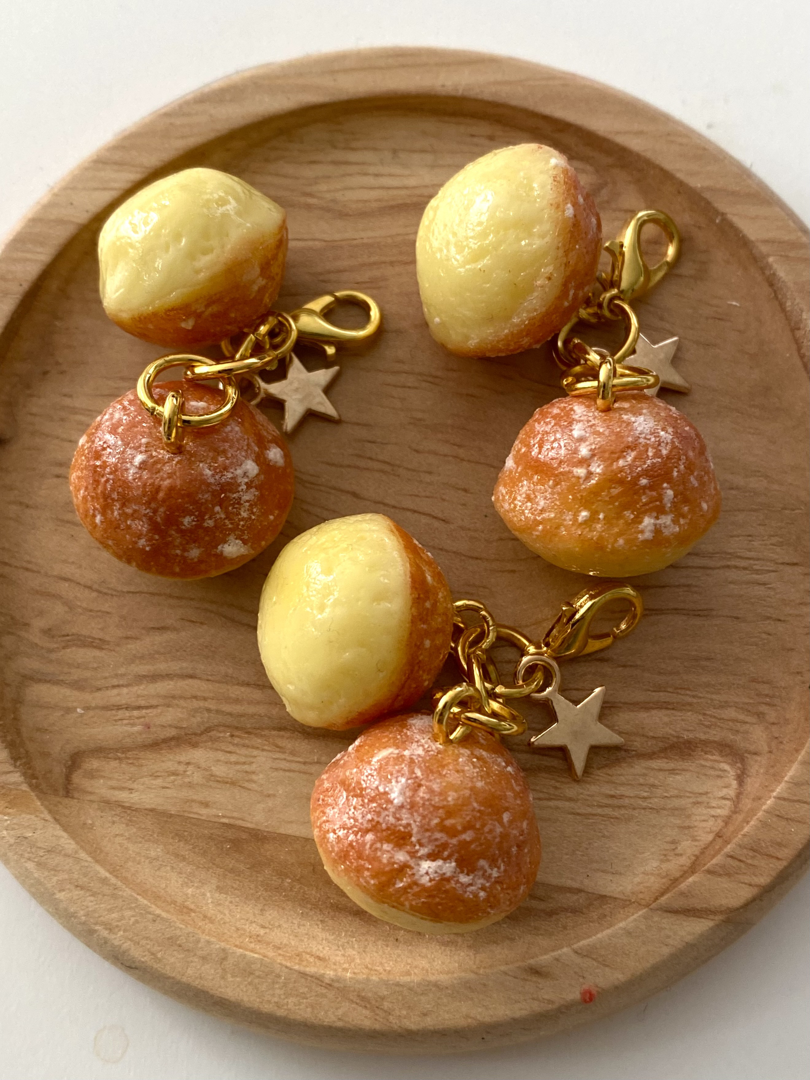 ユッゴリーズ Uggoly’s 食品サンプル フェイクスイーツ 蓄光 チャーム