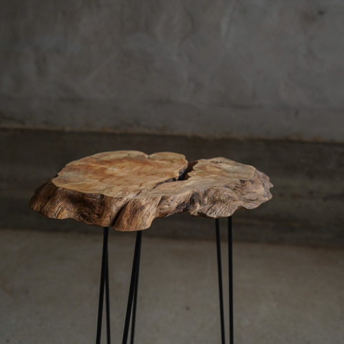 【専用】　一枚板サイドテーブル　輪切りテーブル 松の輪切り 一枚板サイドテーブル ローテーブル・リビングテーブル