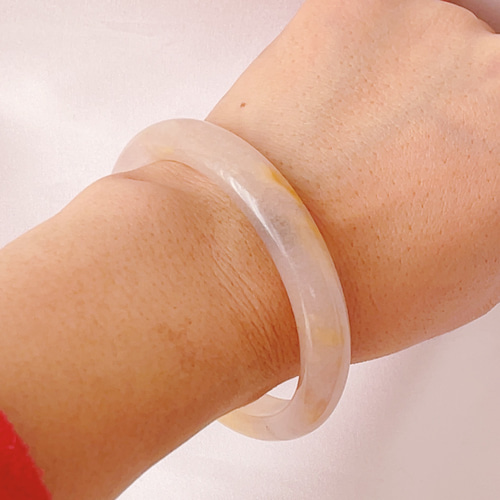 新入荷】天然石 舎太玉バングル 内モンゴル産 内径約60.8mm バングル